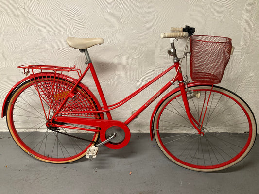 Crescent - Red Lady - 5vxl - 28"